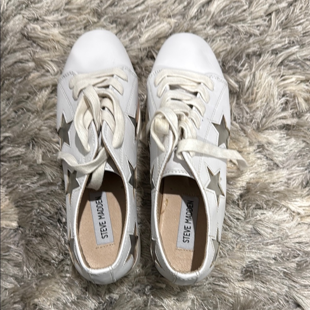Steve Madden platform White Star Sneakers